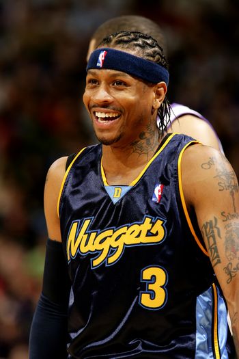 赵睿首秀半场3中3贡献8分2助，周琦3中3拿6分3帽（赵睿迎首秀半场3投全中砍8分2助攻，周琦同样3投全中收6分3次封盖）