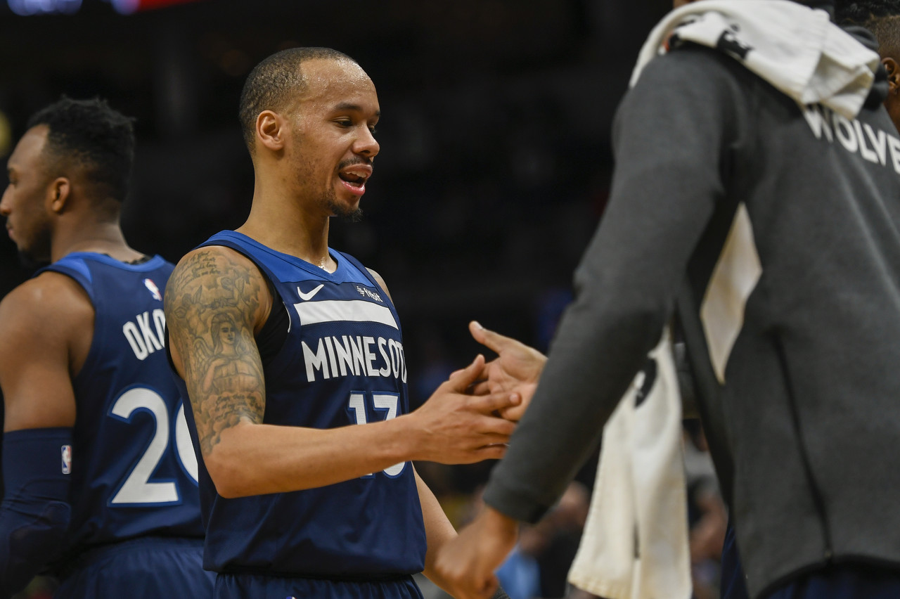 【壁纸】——佩德里 的舌头（佩德里吐舌瞬间壁纸）