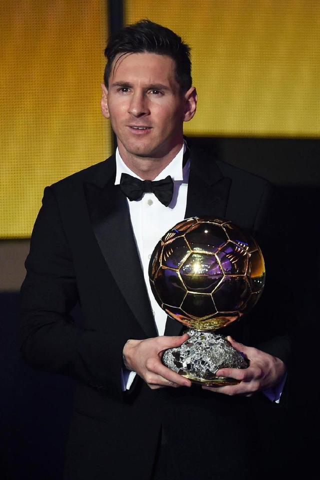 拜仁在联赛71次战胜斯图加特，创造德甲最多胜场纪录（拜仁联赛对斯图加特第71胜，刷新德甲最多胜场纪录）