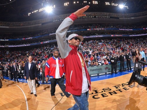 孔德斩获巴萨生涯欧冠首球，并上演职业生涯首次梅开二度（孔德攻入巴萨欧冠处子球，职业生涯首次完成梅开二度）