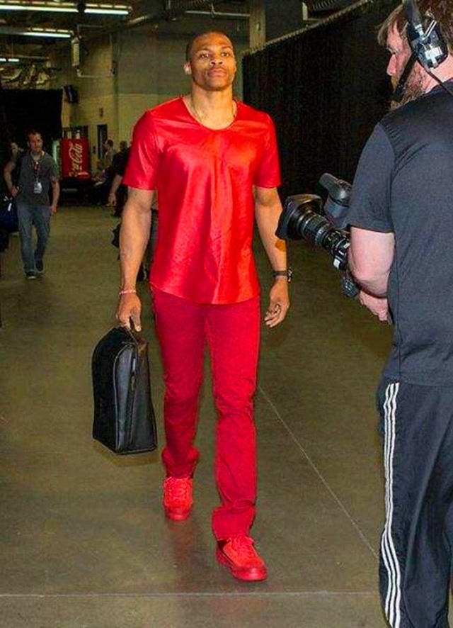 跟队记者：萨56或可出战拉齐奥，普利希奇则需谨慎对待（队记：萨56有望出战拉齐奥，普利希奇情况需谨慎评估）